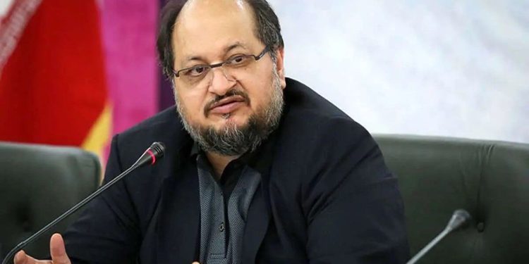 نشست ارزیابی فنی طرح‌های هلدینگ خلیج فارس با حضور محمد