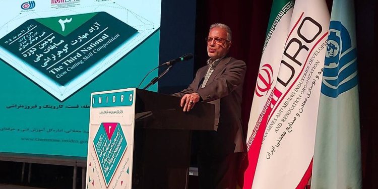 نمایشگاه دائمی گوهرسنگ‌های ایرانی در خارج از کشور ایجاد می‌شود