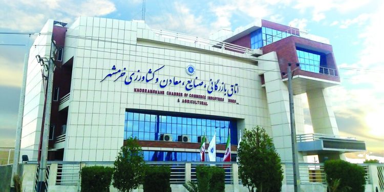 گفت‌وگوی مستقیم وزیر میراث با فعالان گردشگری؛ روایت میزبانی متفاوت